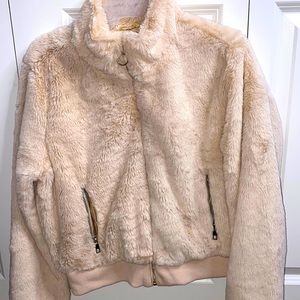 Cute tan jacket perfect for those in cold climates